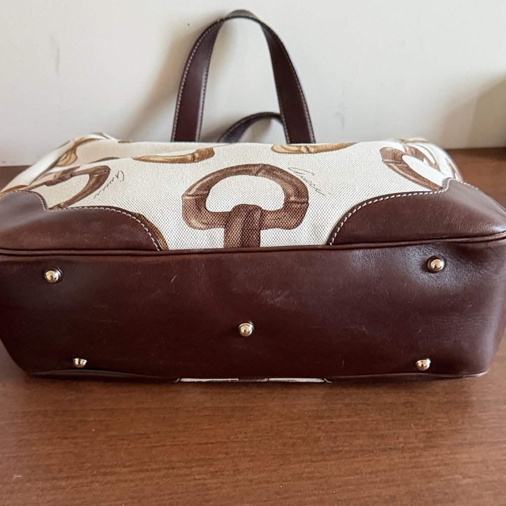 Gucci Beige and Brown Patterned Tote - Picture 6 of 9